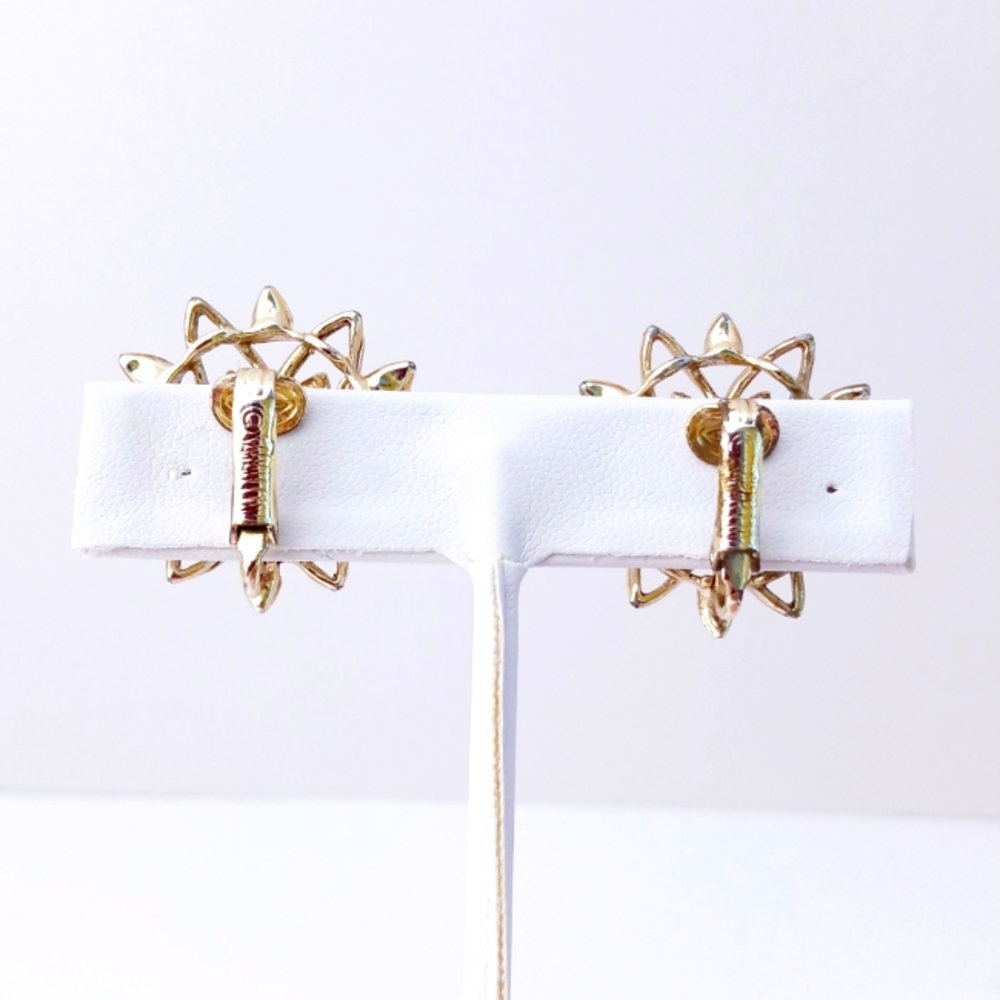 SIGNED 1960s SARAH COV earrings 'Peta-Lure' atomic flower gold tone clips READ - Picture 2 of 7